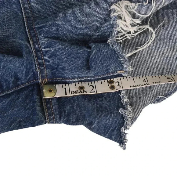 American Eagle Highest Rise Mom Jean Short Blue Denim Distressed Size 2 - Picture 14 of 14